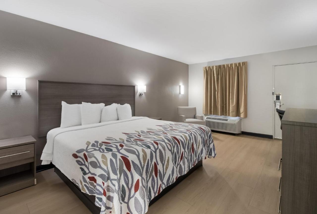 Red Roof Inn & Suites Jackson, Tn Eksteriør bilde